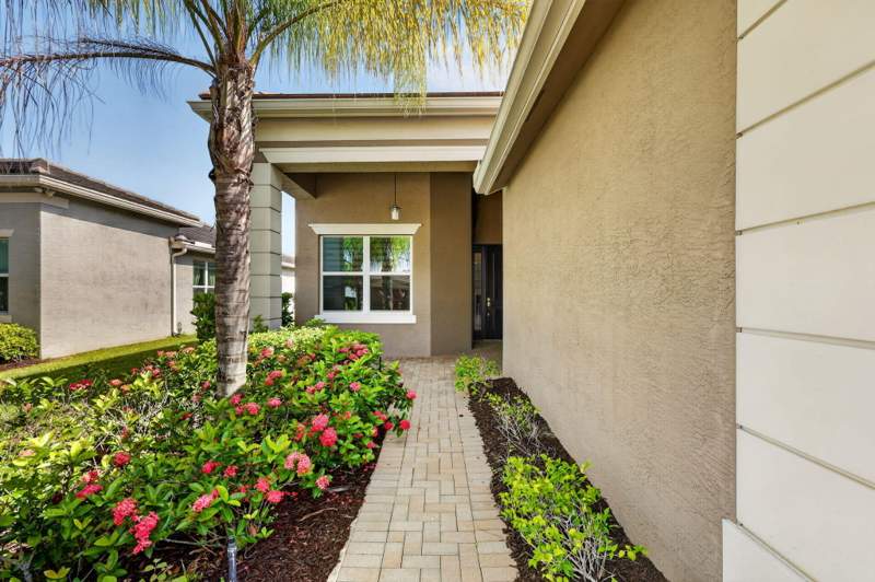 3 bedroom Single Family Residence at 10542 SW Sunray Street, Valencia Cay-Riverland, Port St. Lucie — photo 5