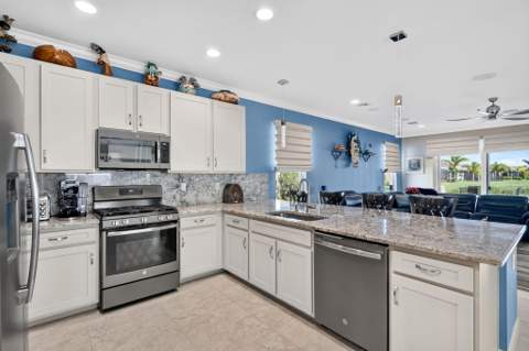 10542 SW Sunray Street, Port St. Lucie FL - photo 18 of 95