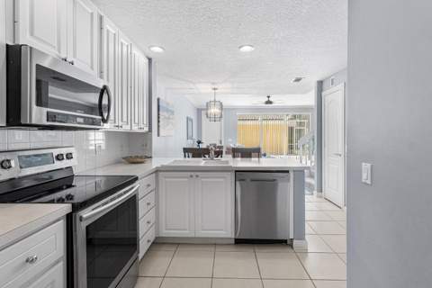 1852 Jeaga Drive, Jupiter FL - photo 6 of 32