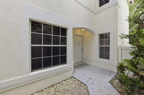 10837 NW 46th Drive, Coral Springs FL - photo 9 of 46