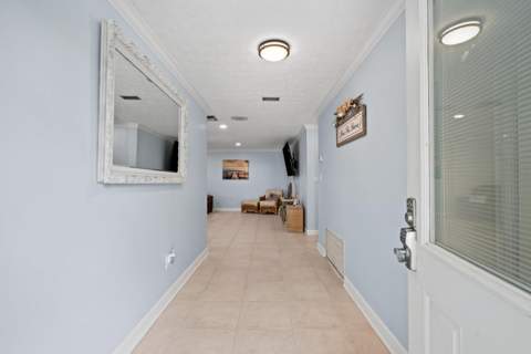 4796 SE Manatee Terrace, Stuart FL - photo 9 of 43