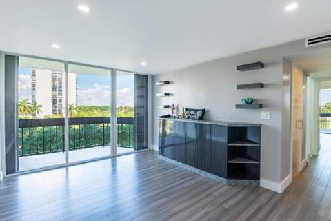 2000 Presidential Way #501, West Palm Beach FL - photo 17 of 33