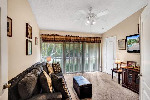 4941 Riverside Drive, Coral Springs FL - photo 15 of 25