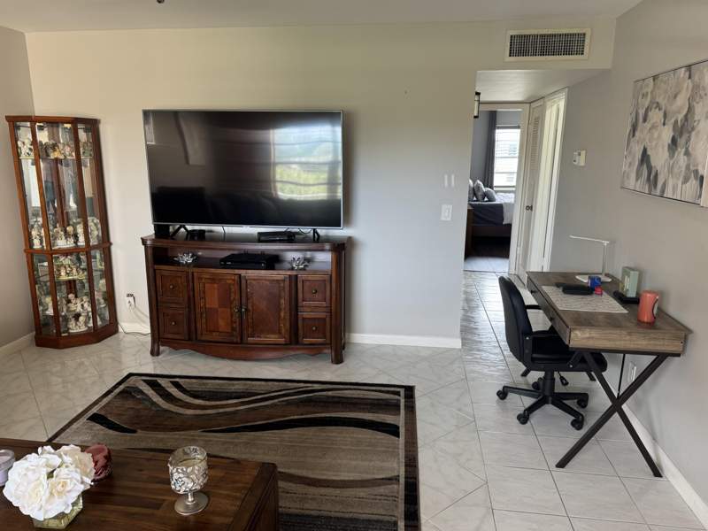 2 bedroom Condominium at 669 Burgundy, Kings Point Burgundy Condos, Delray Beach — photo 4