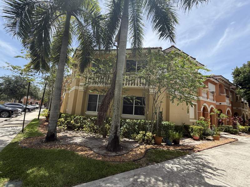 3 bedroom Townhouse at 8928 SW 18th Street, Village Walk, Miramar — photo 3