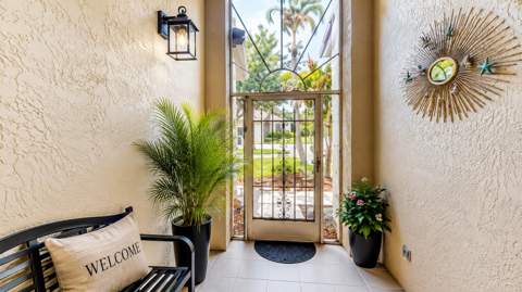 895 SW Lake Charles Circle, Port St. Lucie FL - photo 7 of 76