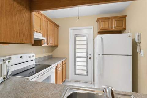 4321 NW 16th Street #C202, Lauderhill FL - photo 7 of 33