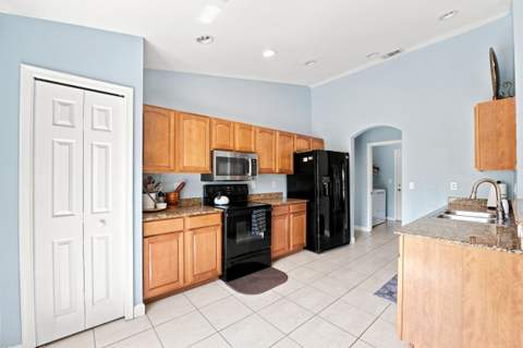 2674 SW Abelard Street, Port St. Lucie FL - photo 17 of 39