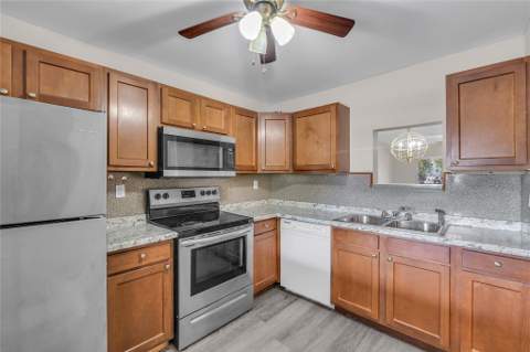 3250 NW 85th Avenue #14, Coral Springs FL - photo 8 of 13