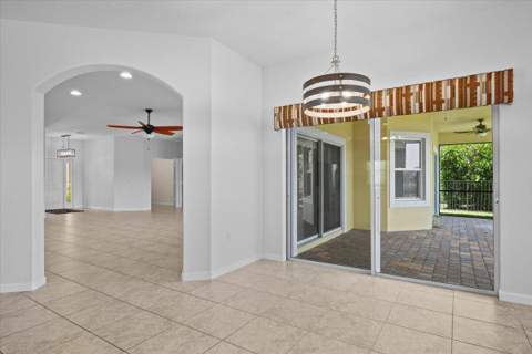 12158 SW Aventino Drive, Port St. Lucie FL - photo 12 of 38