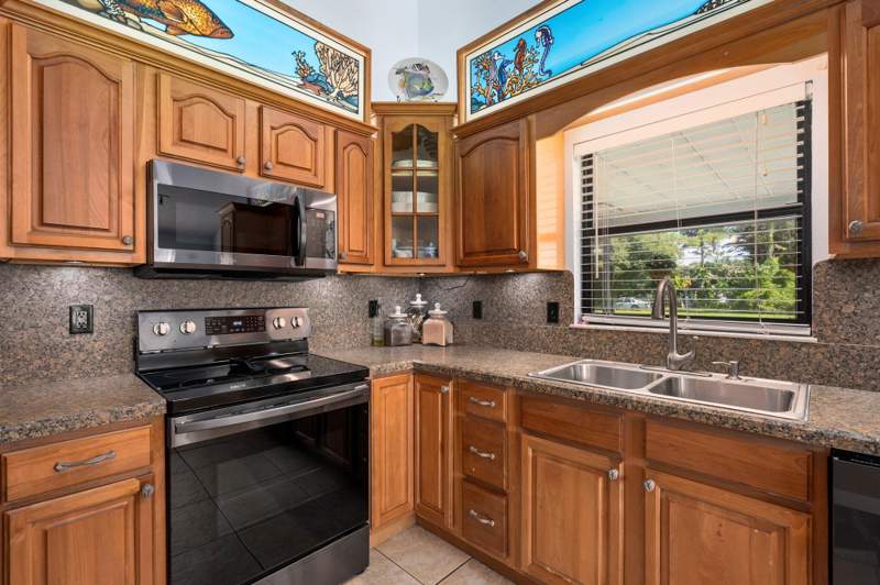 3 bedroom Single Family Residence at 3201 Linda Vista, Maravilla Heights Subdivision, Fort Pierce — photo 5