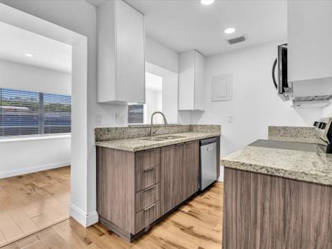 5232 NE 19th Avenue, Pompano Beach FL - photo 19 of 59