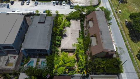 640 NE 8th Avenue, Fort Lauderdale FL - photo 11 of 24