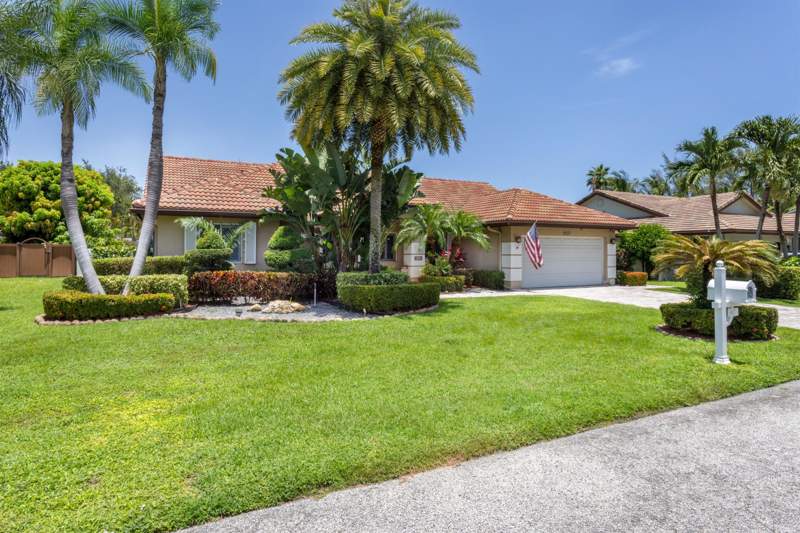 4 bedroom Single Family Residence at 937 Mccleary Street, TROPIC ISLE 5TH SEC, Delray Beach — photo 2
