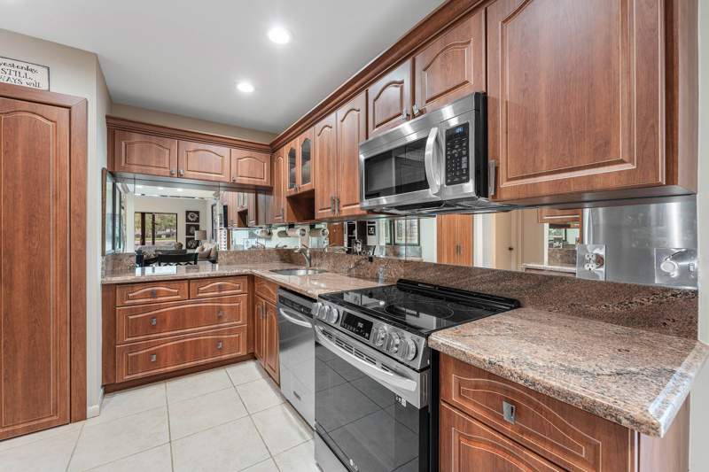 2 bedroom Villa at 1 Stratford Drive #D, Stratford At Hunters Run Condo, Boynton Beach — photo 3