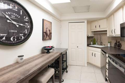 2400 Presidential Way #302, West Palm Beach FL - photo 12 of 30