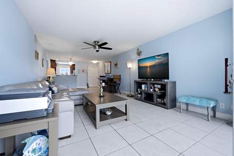 200 Waterway Drive #309, Lantana FL - photo 6 of 49