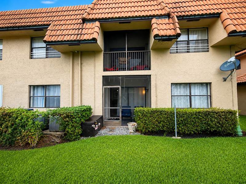 2 bedroom Condominium at 10730 Royal Palm Boulevard #4-3, Grenadier East Condo, Coral Springs — photo 2