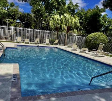 816 Summit Lake Drive, West Palm Beach FL - photo 23 of 24