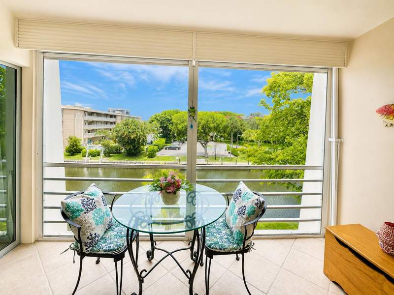 1 bedroom Condominium at 773 Jeffery Street #4-304, French Village Condo, Boca Raton — photo 3