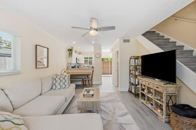2 bedroom Townhouse at 47 NE 20th Court #1H, Manor Grove Village Three Condo, Wilton Manors — photo 4