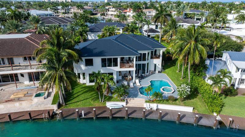 4 bedroom Single Family Residence at 2530 NE 31st Court, Lighthouse Point 5th Sec, Lighthouse Point — photo 3