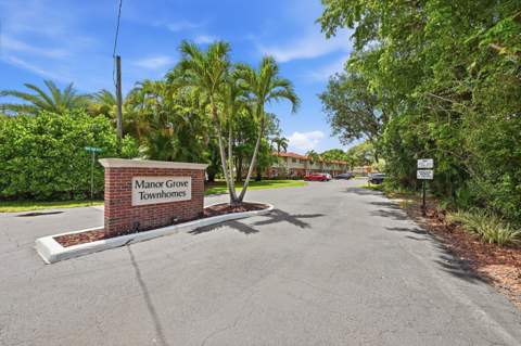 47 NE 20th Court #1H, Wilton Manors FL - photo 24 of 31