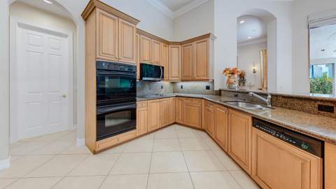 11065 Canary Island Court, Plantation FL - photo 21 of 48