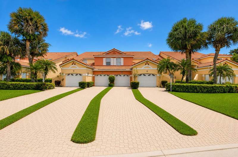 3 bedroom Condominium at 17050 Emile Street #2, Eastbrooke Coach Homes Condo, Boca Raton — photo 2