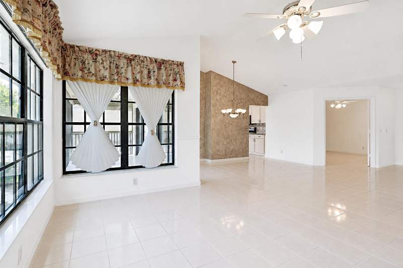 3 bedroom Condominium at 3283 Jog Park Drive, Park Pointe 2, Greenacres — photo 5