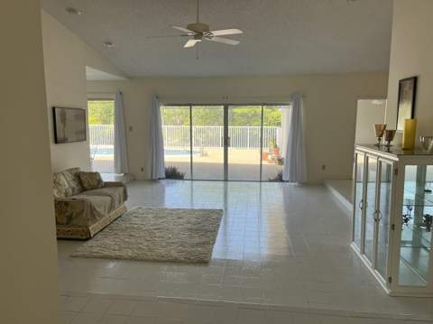 4804 Mango Drive, Tamarac FL - photo 7 of 34