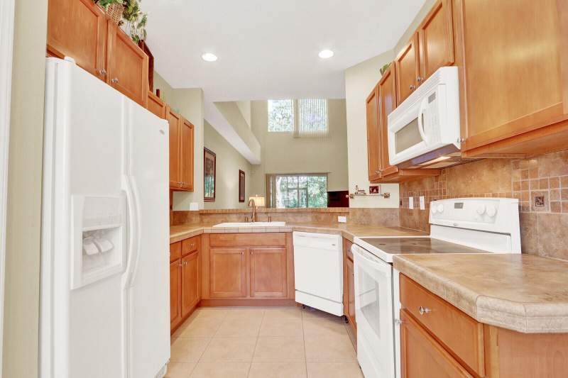 3 bedroom Townhouse at 8123 Carnoustie Place, Pod 20C Pud Ll At The Reserve - Castle Pines, Port St. Lucie — photo 3