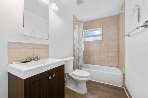 242 SW 3rd Street, Deerfield Beach FL - photo 13 of 20