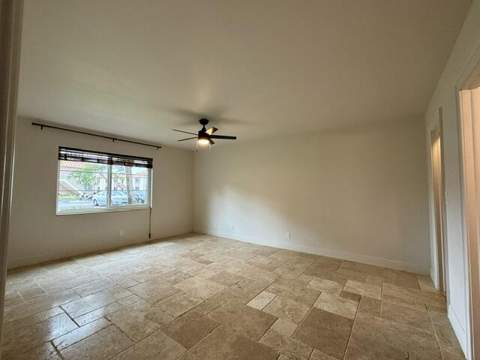 124 NE 19th Court #B102, Wilton Manors FL - photo 8 of 14