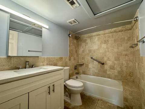 124 NE 19th Court #B102, Wilton Manors FL - photo 7 of 11