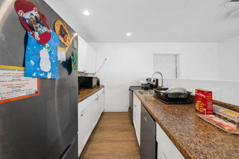 242 SW 3rd Street, Deerfield Beach FL - photo 10 of 20
