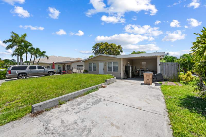 3 bedroom Single Family Residence at 242 SW 3rd Street, Carver Heights, Deerfield Beach — photo 4