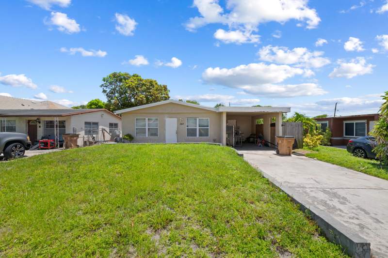 3 bedroom Single Family Residence at 242 SW 3rd Street, Carver Heights, Deerfield Beach — photo 2