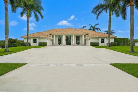 15590 Sea Mist Lane, Wellington FL - photo 9 of 102