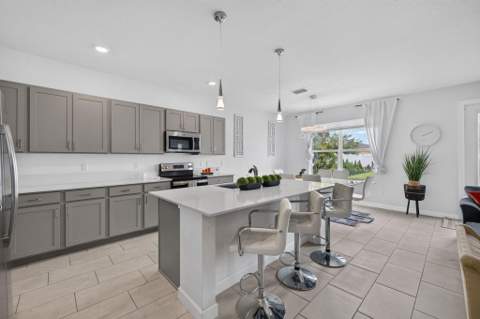 4206 Birkdale Drive, Fort Pierce FL - photo 8 of 67
