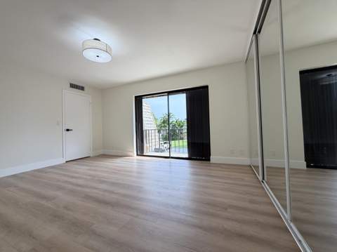 169 Lake Arbor Drive, Palm Springs FL - photo 20 of 27