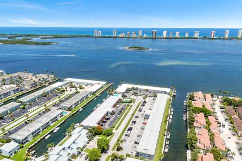 117 Lehane Terrace #211, North Palm Beach FL - photo 6 of 34