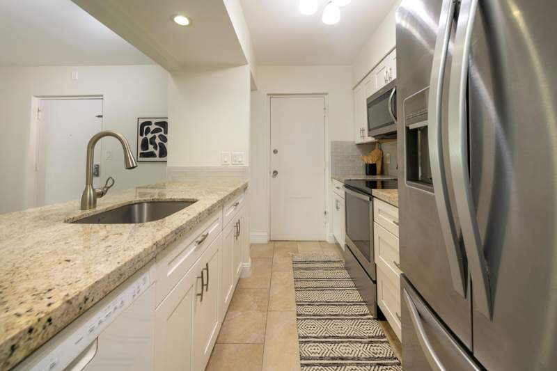 2 bedroom Condominium at 900 River Reach Drive #104, River Reach Condominium I, Fort Lauderdale — photo 5