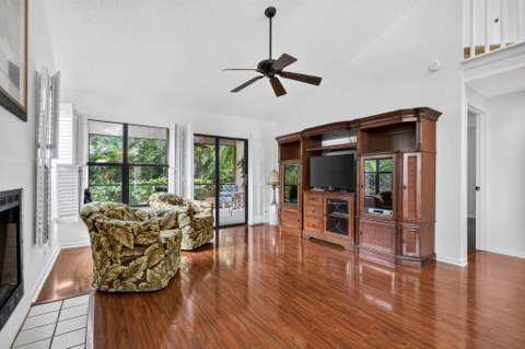 10940 Stafford Circle, Boynton Beach FL - photo 8 of 52