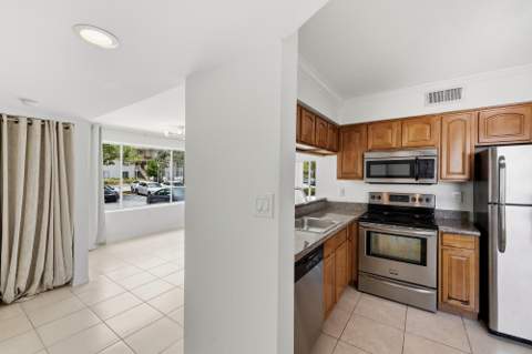 20101 Glenmoor Drive, West Palm Beach FL - photo 6 of 27