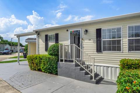 138 Plantation Boulevard, Greenacres FL - photo 10 of 70