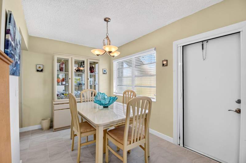 2 bedroom Condominium at 2430 S Federal Highway #2, Hampshire Gardens, Boynton Beach — photo 5