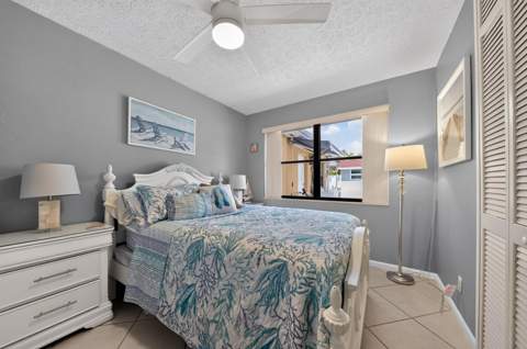 5826 Churchill Court, West Palm Beach FL - photo 16 of 29