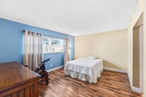 7837 Golf Circle Drive #209, Margate FL - photo 10 of 17