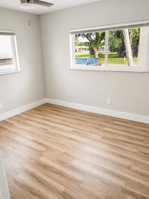 4827 NW 43rd Court, Lauderdale Lakes FL - photo 18 of 35